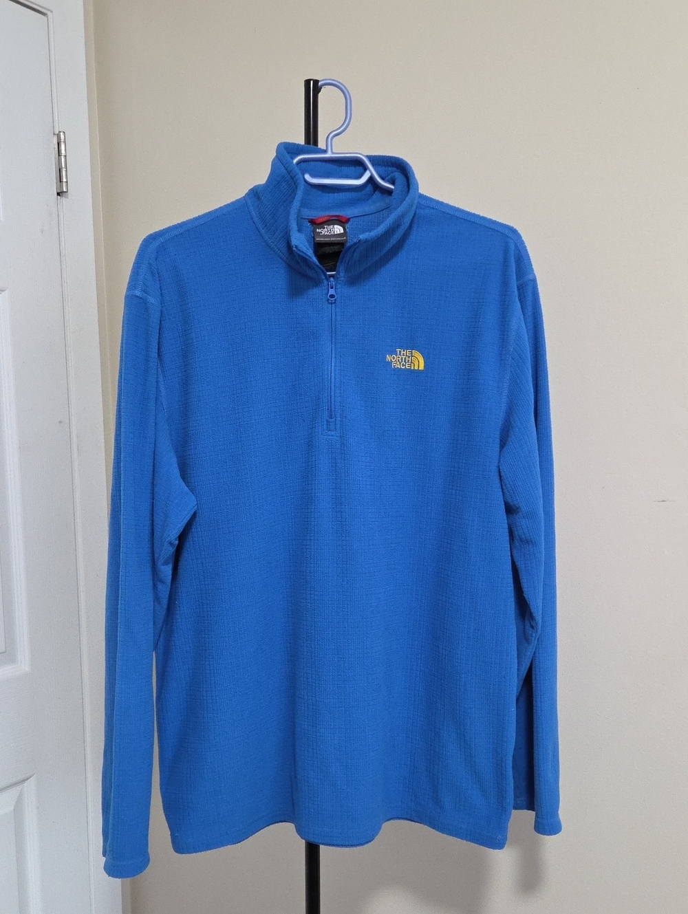 The North Face Men's Blue Quarter-Zip Fleece Pullover